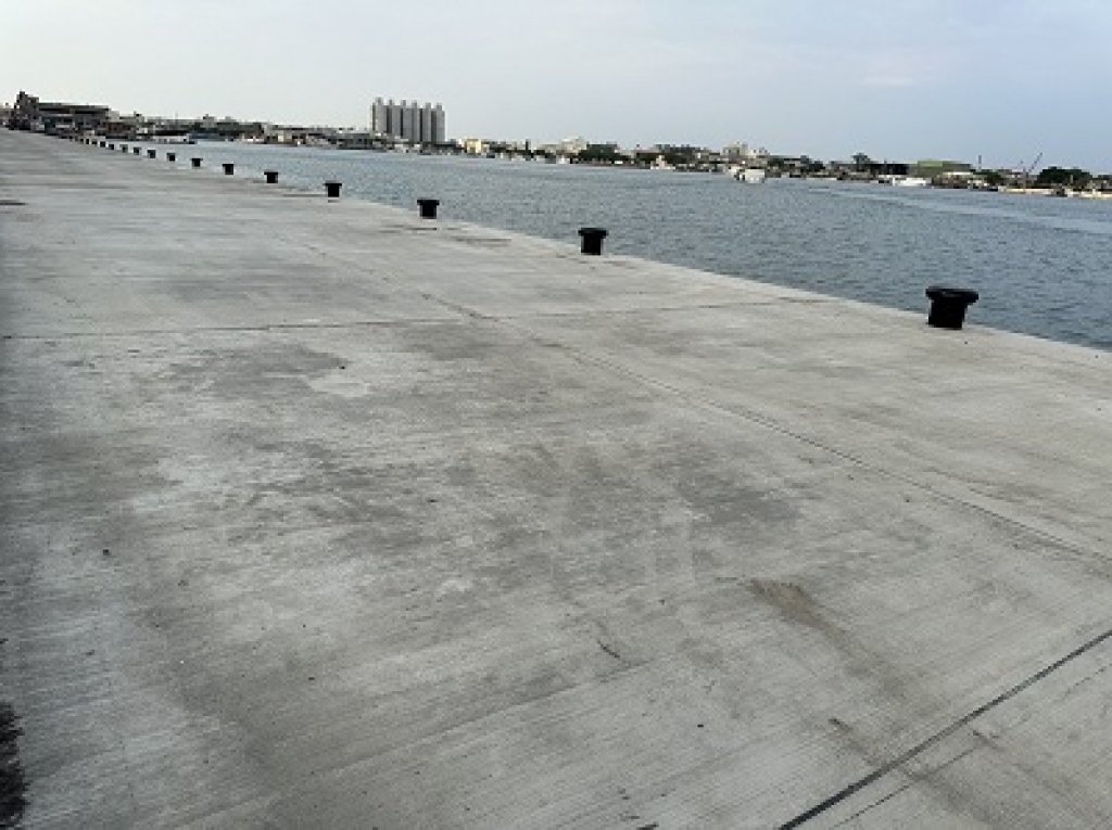 海洋局提升興達漁港建設 繼續辦理安檢所前方碼頭之改善