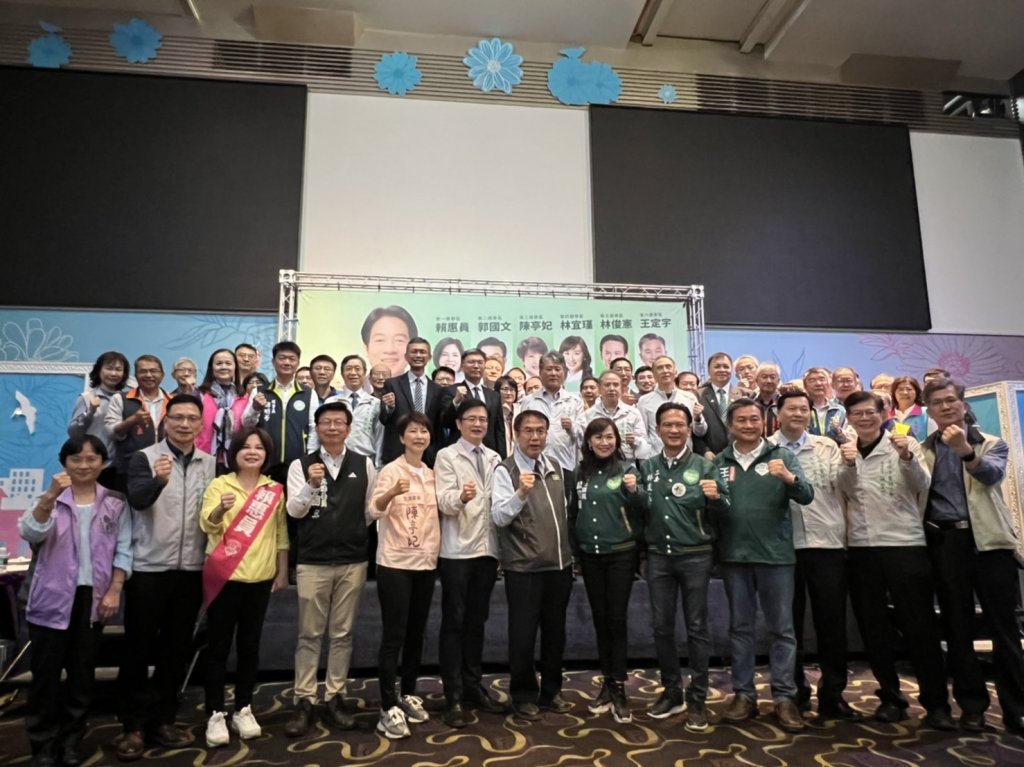 台南醫界大聯盟成立後援會 力挺6位民進黨立委候選人連任