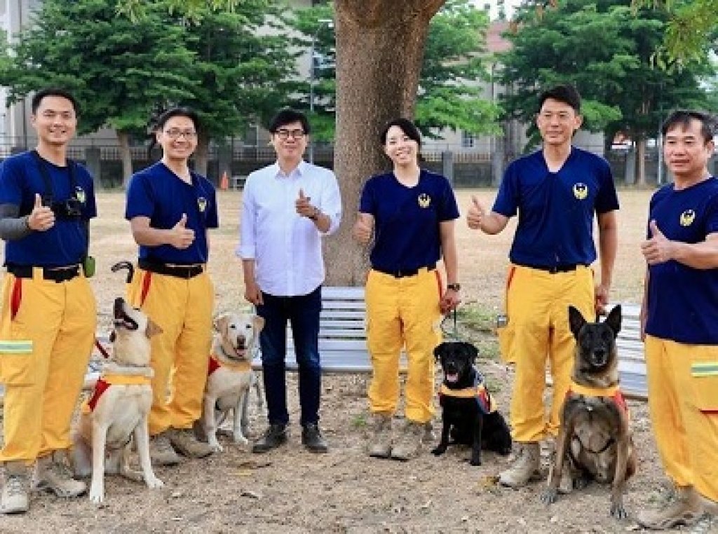 「國際搜救犬日」慰勉消防局搜救犬隊 讚許專業救災表現