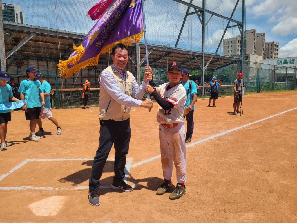 臺南市第十一屆全國社區學齡棒球大賽熱鬧開打 體育局長歡迎全國朋友玩棒球HIGH一夏