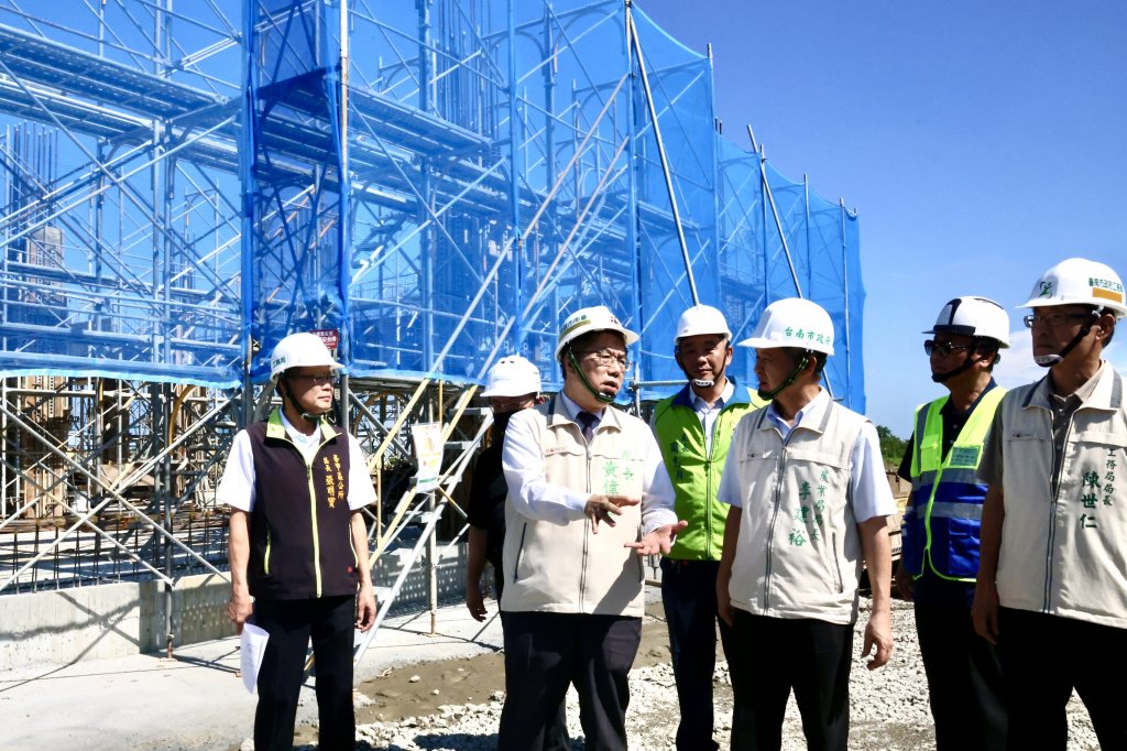 學甲多功能教育園區進度超前 黃偉哲期許早日完工減少人犬衝突