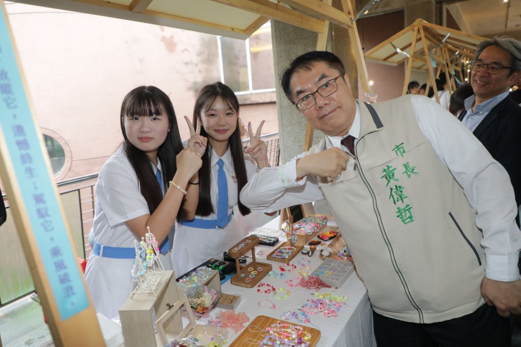 十六歲正青春藝術節8/10、11築夢市集X戲劇 黃偉哲鼓勵青年勇敢追夢