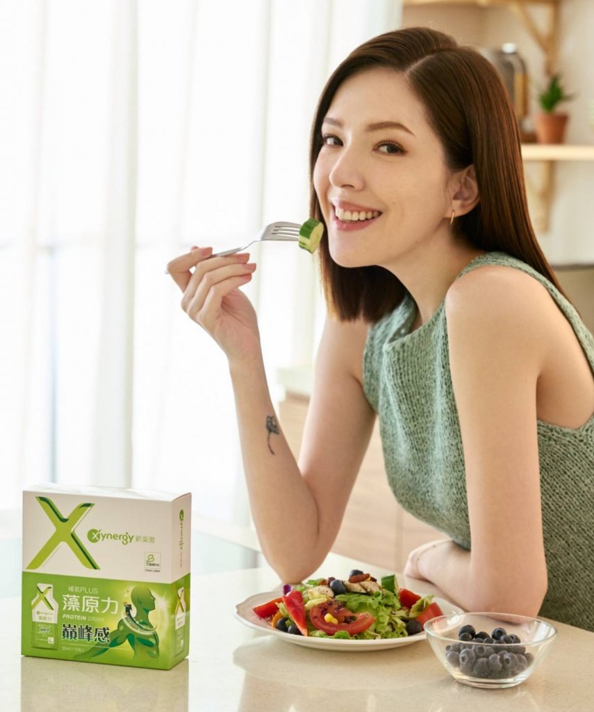 補氣養生也要愛地球 樂活大使許瑋甯代言新東陽「新樂激」藻機能飲品