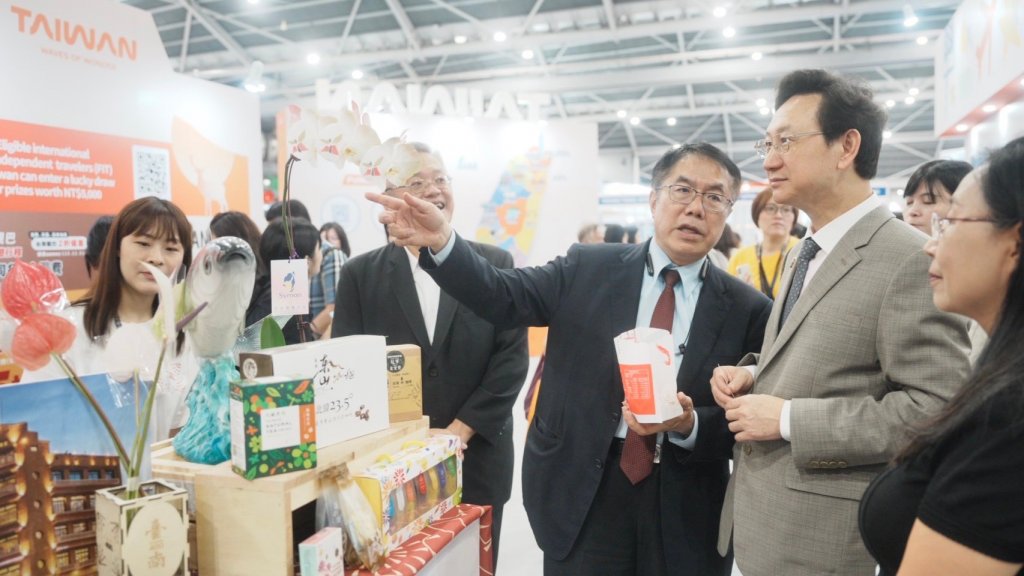 黃偉哲赴新加坡參加年度最盛大的秋季旅展 力推「台南好吃好玩值得你來」
