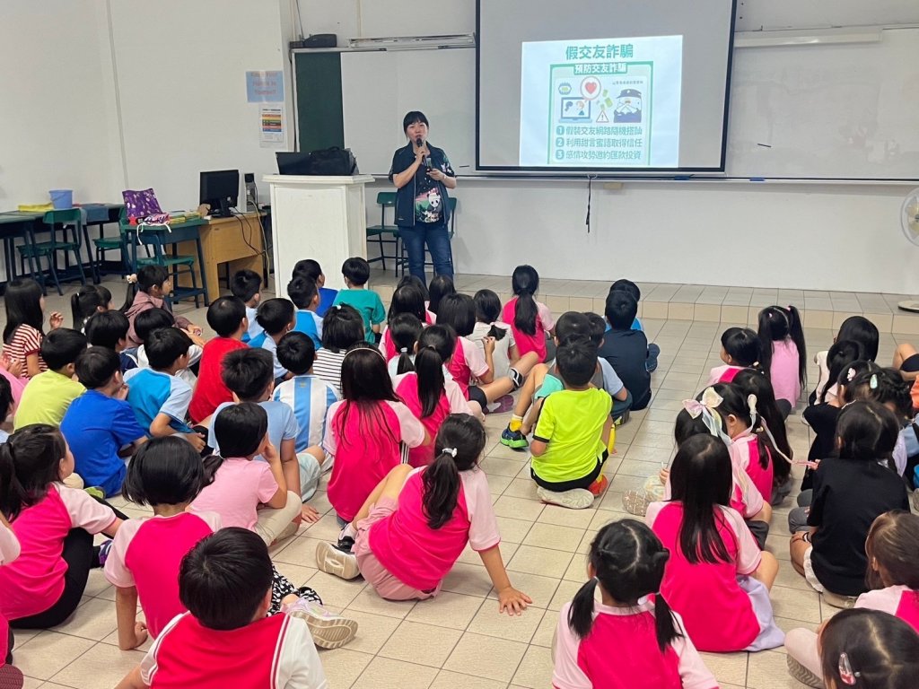 南警婦幼隊至校園及機構宣導婦幼人身安全及防詐觀念 預防觀念不分老少