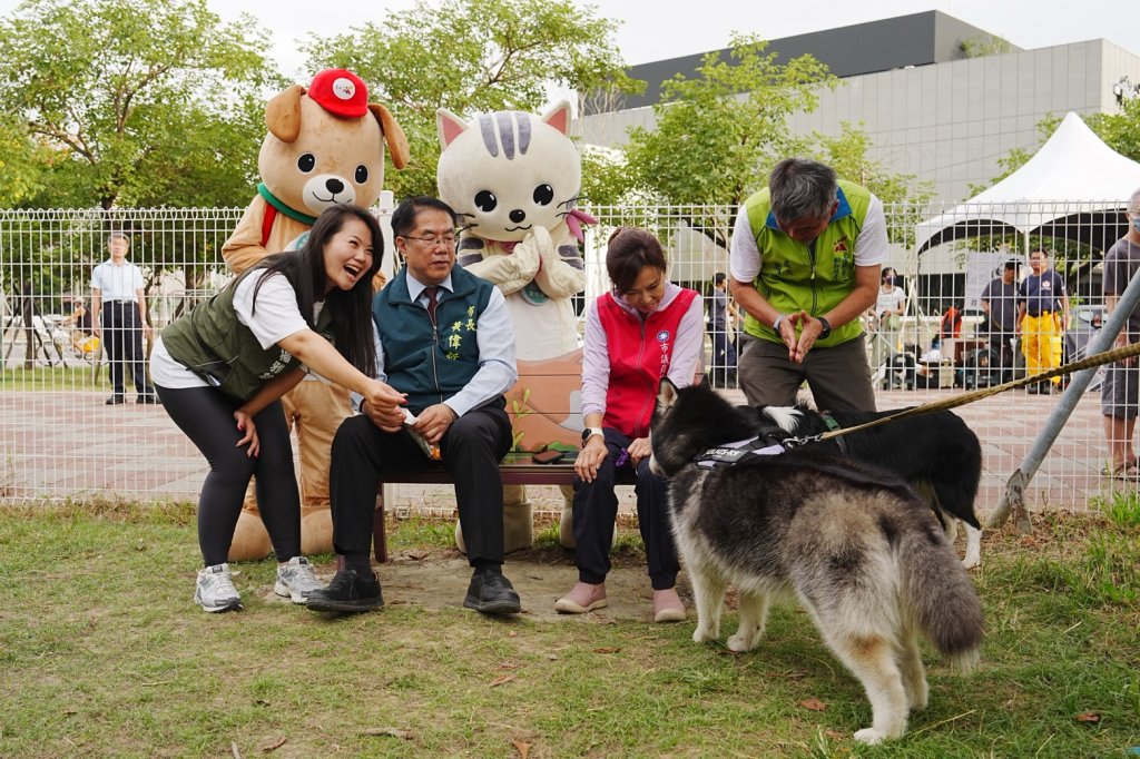 明和公園設置寵物友善專區實現人犬分流 打造動物友善城市