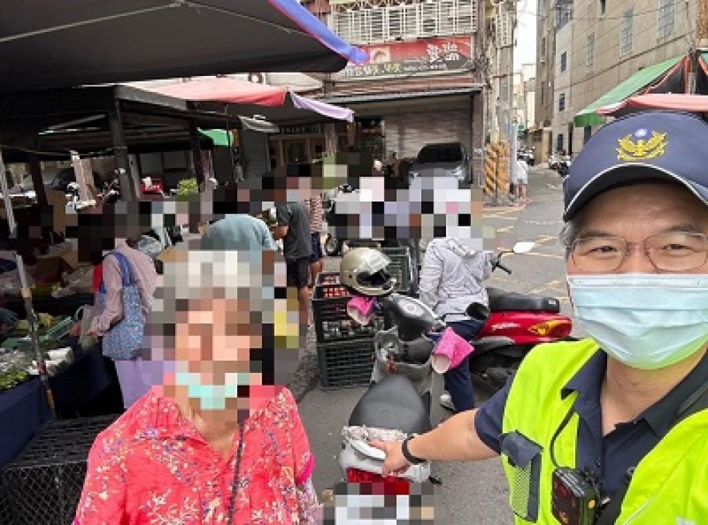 沒有車號車型也能找到車、阿嬤市場買菜不記得車停哪，小港警徒步尋獲