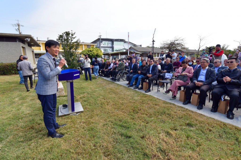 藝術大師李國殿「揮墨北門嶼」書法展於東門美術館三館開幕