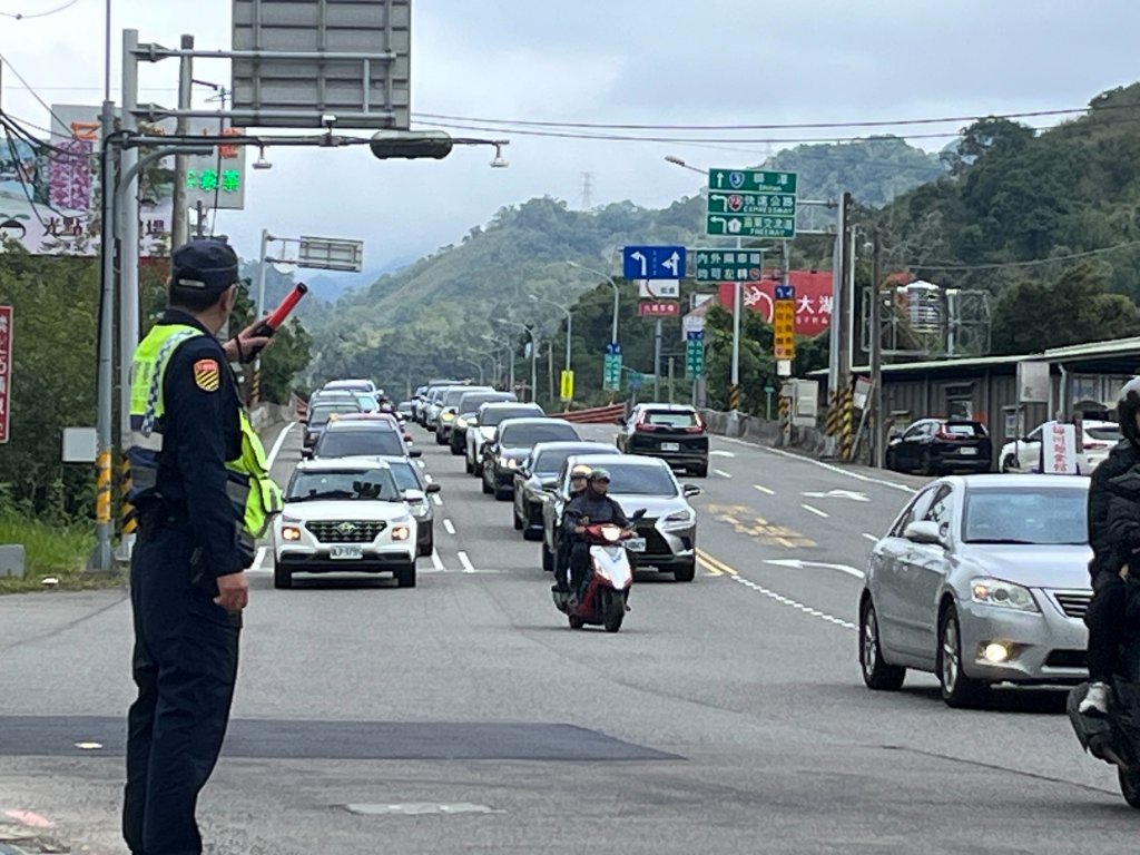 苗栗大湖草莓溫泉季登場 ｜苗警估車潮破4萬