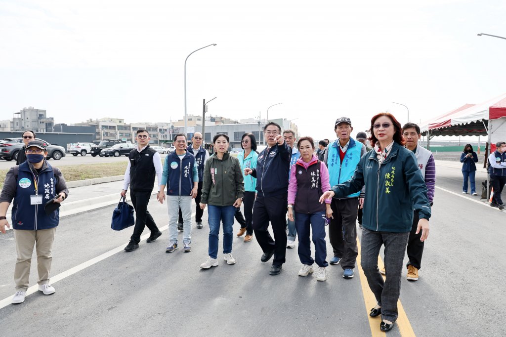 黃偉哲視察喜樹灣裡市地重劃工程 盼如期如質完工帶動南區發展