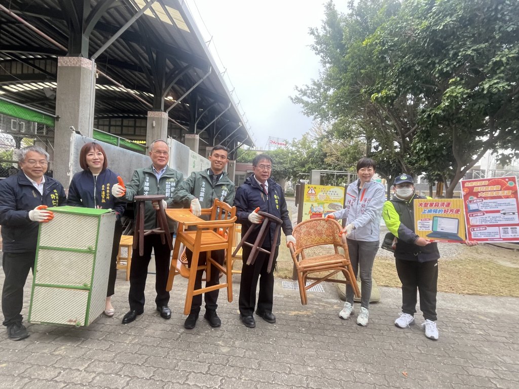 除舊佈新 黃偉哲號召市民大掃除迎接農曆新年