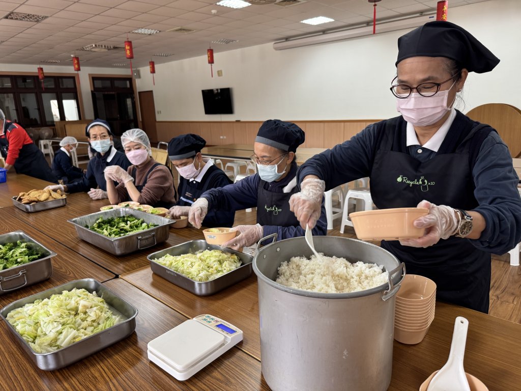 慈濟供應上千份熱食便當 守護0121震災民眾