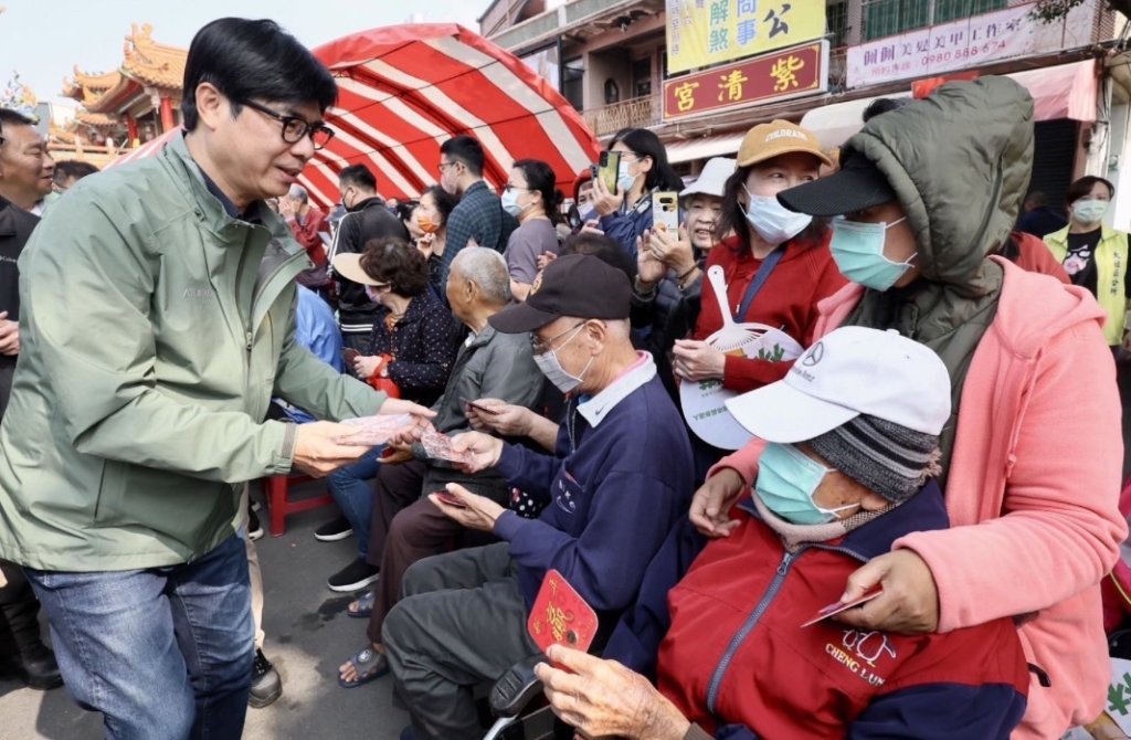 走訪大樹、大社、燕巢參香祈福 陳其邁祈求國泰民安、市政昌隆