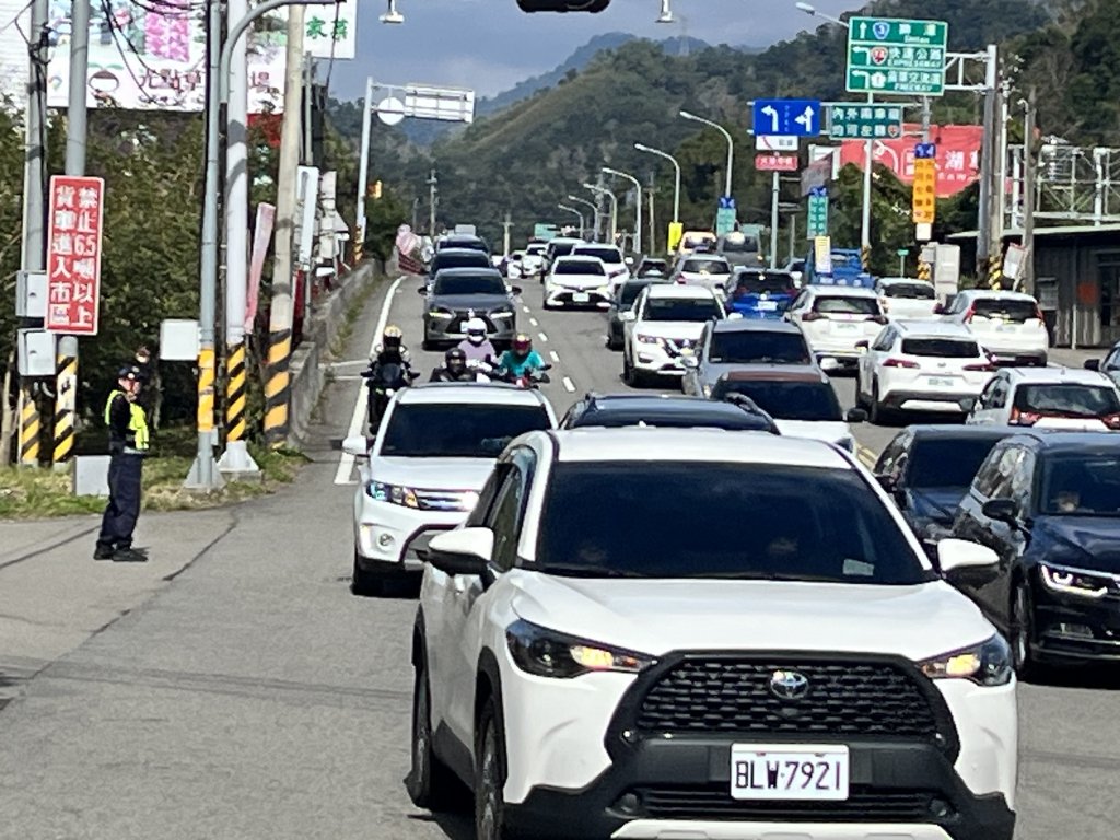 春節9天連假苗栗草莓溫泉季初三湧入2.5萬車次｜警方全力疏導優化措施