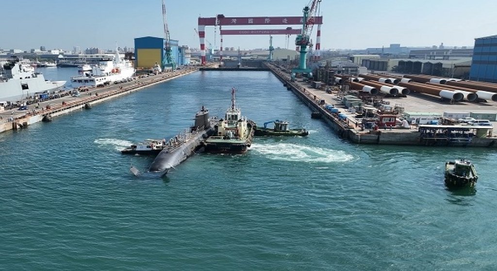 潛艦國造原型艦「海鯤軍艦」 完成傾側試驗及準潛航試驗