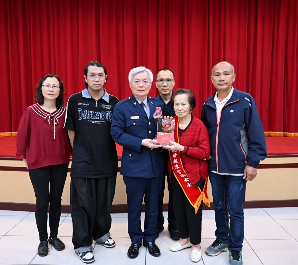 母親節前夕雙喜臨門 警察模範母親光榮表揚
