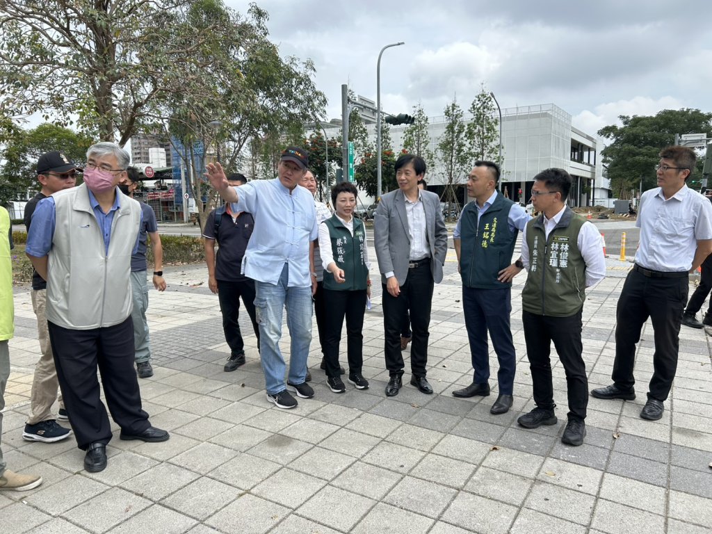精忠公園旁建案掉鋼筋 市議員蔡筱薇、朱正軒質疑工地安全維護是否不足