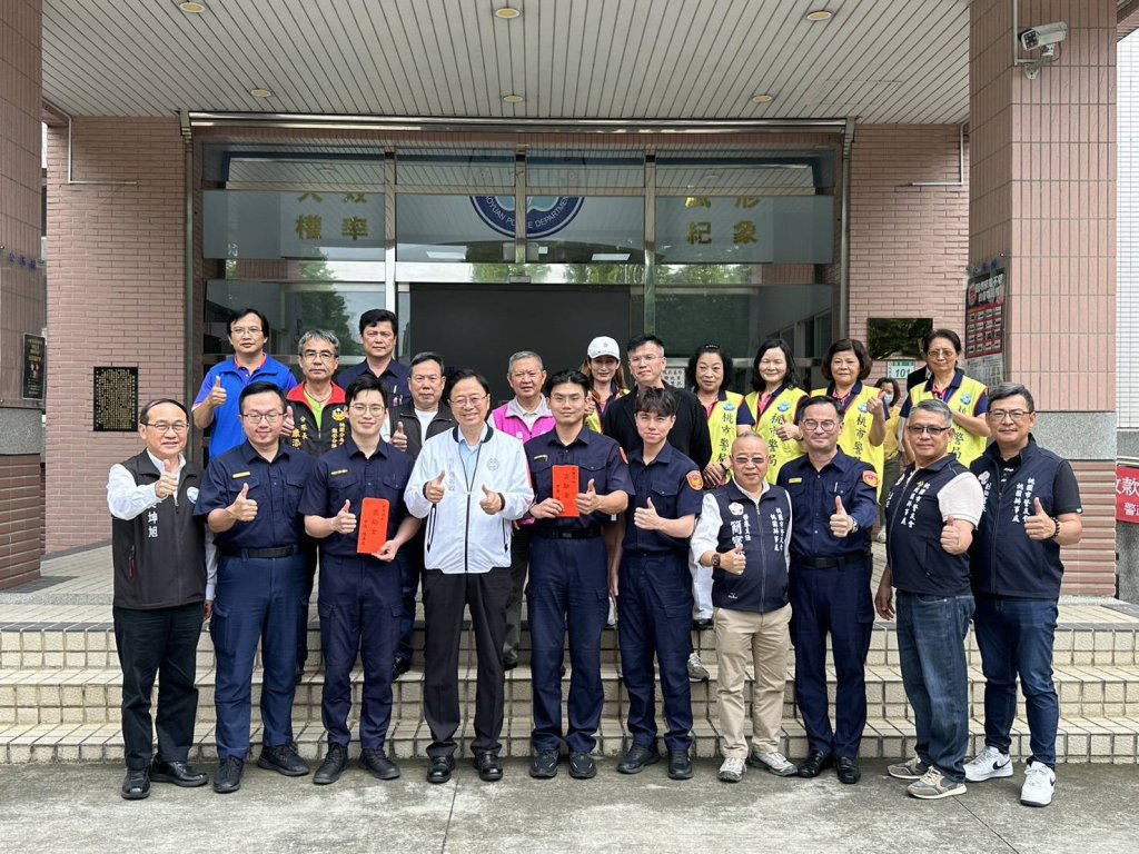摸黑助尋寶貝民眾讚：像天使  張善政嘉勉員警熱忱精神
