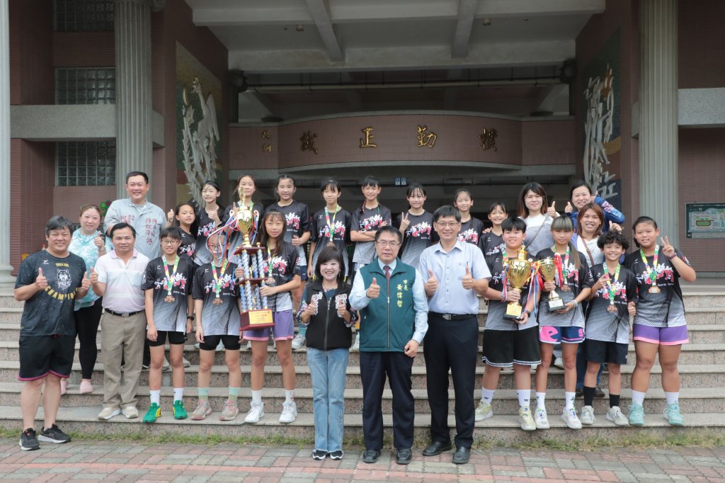 永康國小女籃EBL全國聯賽奪季軍 黃偉哲勉勵球員繼續發光發熱