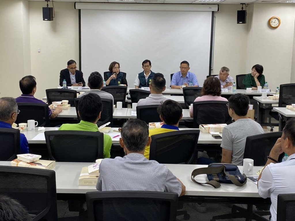 面對關稅衝擊 臺南市政府召開訪視輔導會議 