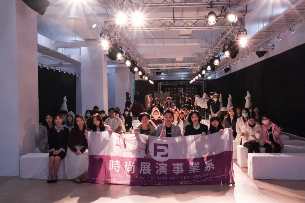 從伸展台到螢光幕 男星楊皓崴蒞臨崑大時尚系分享跨界星路歷程