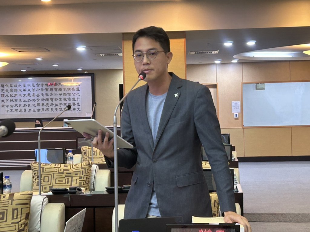 市議員李宗霖爭取增聘台語專任教師 催生台語實驗小學