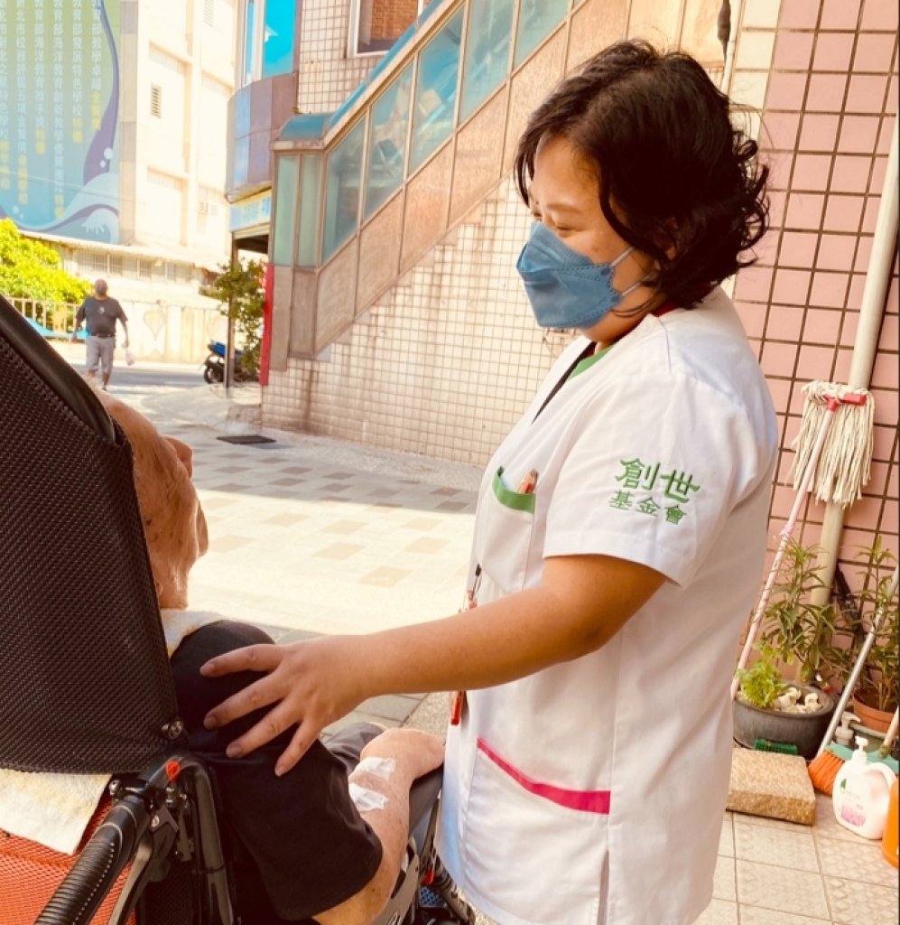 基隆創世護理天使  用愛守護植物人健康  家屬最堅強的後盾