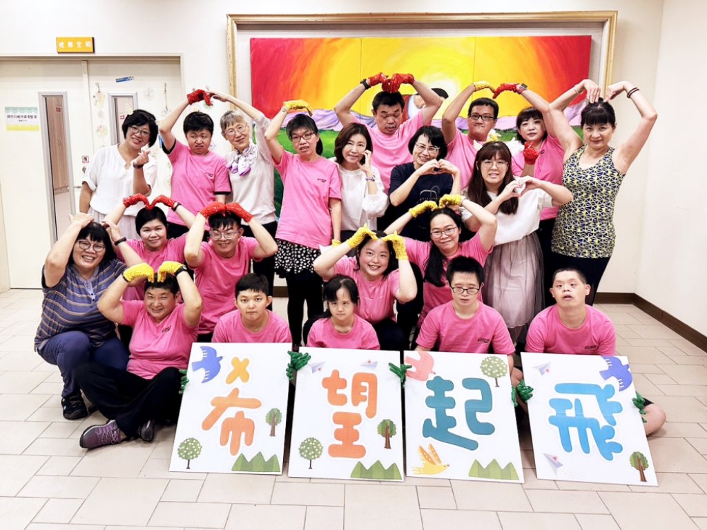 仁愛社福5/24愛心園遊會懇請各界認購園遊券　98歲榮民劉綽然拋磚引玉認購600張籲大家踴躍支持