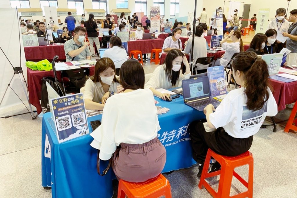 新竹就業中心X竹市府勞青處　「開薪就業」2025新竹地區現場徵才6/5提供1,748個優質職缺