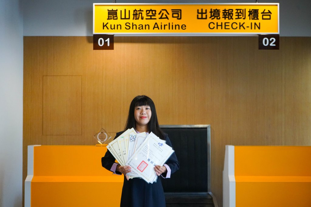 崑大旅遊系羅諭湘與「礙」共存 兼顧打工學業譜寫動人生命樂章
