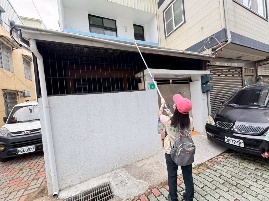 「梅」好生活齊防蚊，雨季拒絕登革熱，邀大家一起「巡倒清刷」！