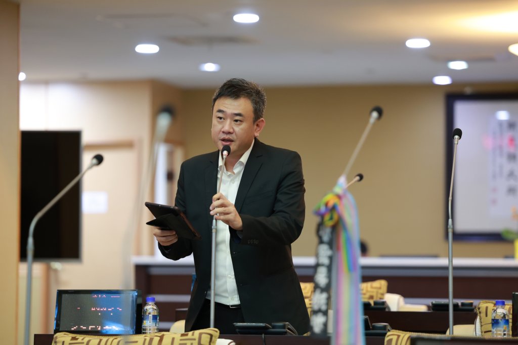 市議員吳禹寰抨擊破碎、傷痕累累的台南 是縣市合併升格的代價？