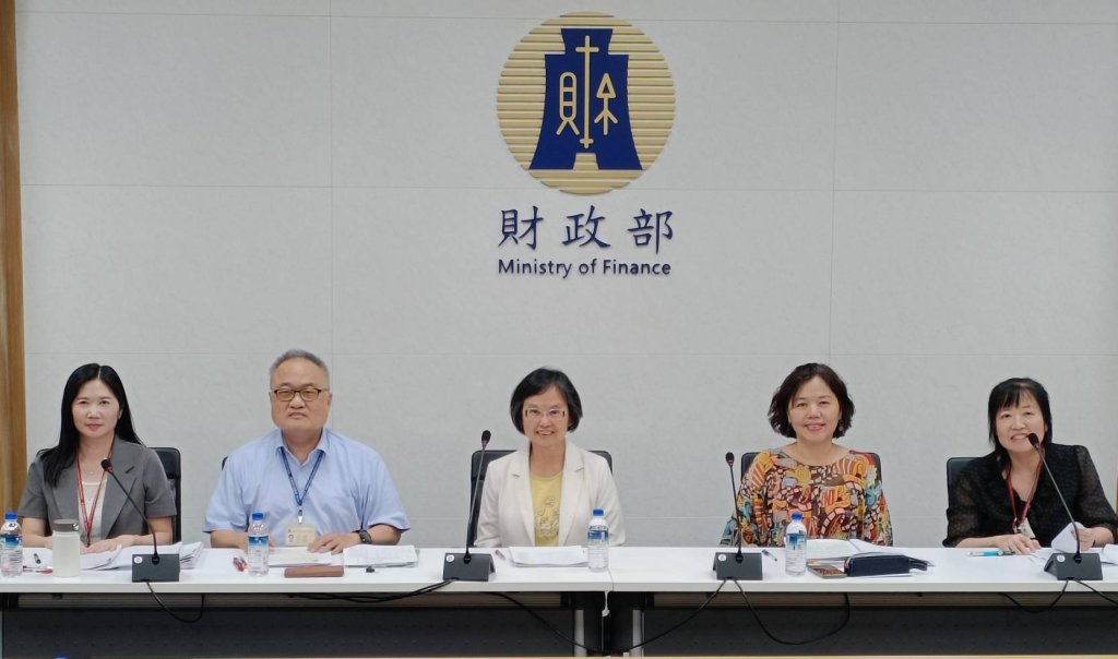 綜合所得稅結算申報採委託取款轉帳繳稅者，請預留足額存款避免被加徵利息