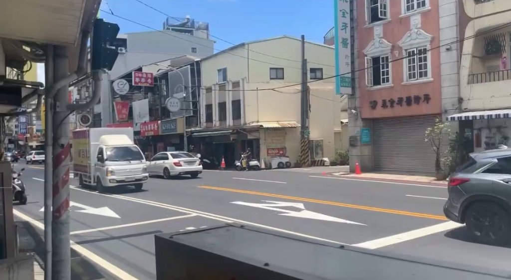 直左及直右標線設錯害違規 朱正軒：政府完善標線才有辦法要求用路人重視標線