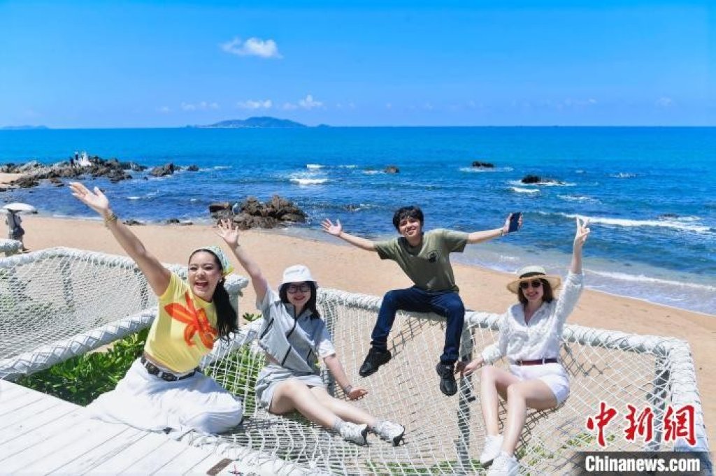 何以中國·行走海南 —— 海外新聲代　行走中講述中國 海南驚豔了 我很多次！