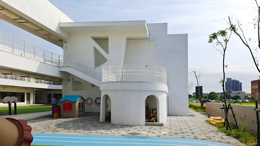 打造低碳、永續校園 臺南市第四幼兒園獲建築園冶獎雙項殊榮