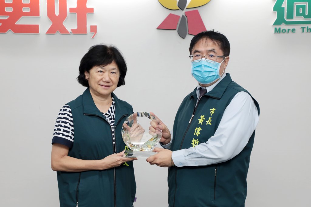 南市長照業務考評獲六都第二 黃偉哲肯定並期許再創佳績