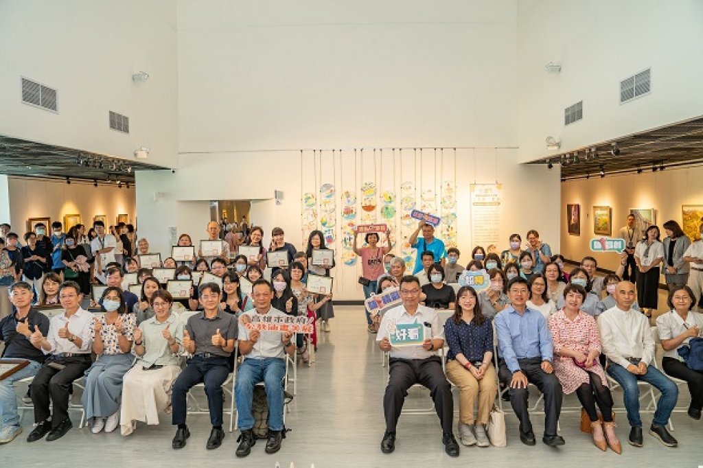  一個展覽，三種風景 高雄市政府公教油畫美展登場
