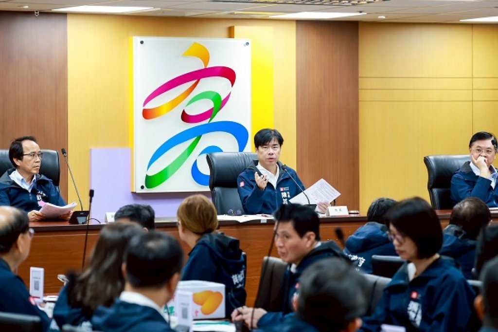 丹娜絲颱風過境 陳其邁市政會議關心災後復原、馳援工作