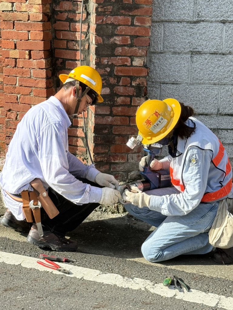 台電新營區全力搶修學甲、北門區 尚有約900戶待復電