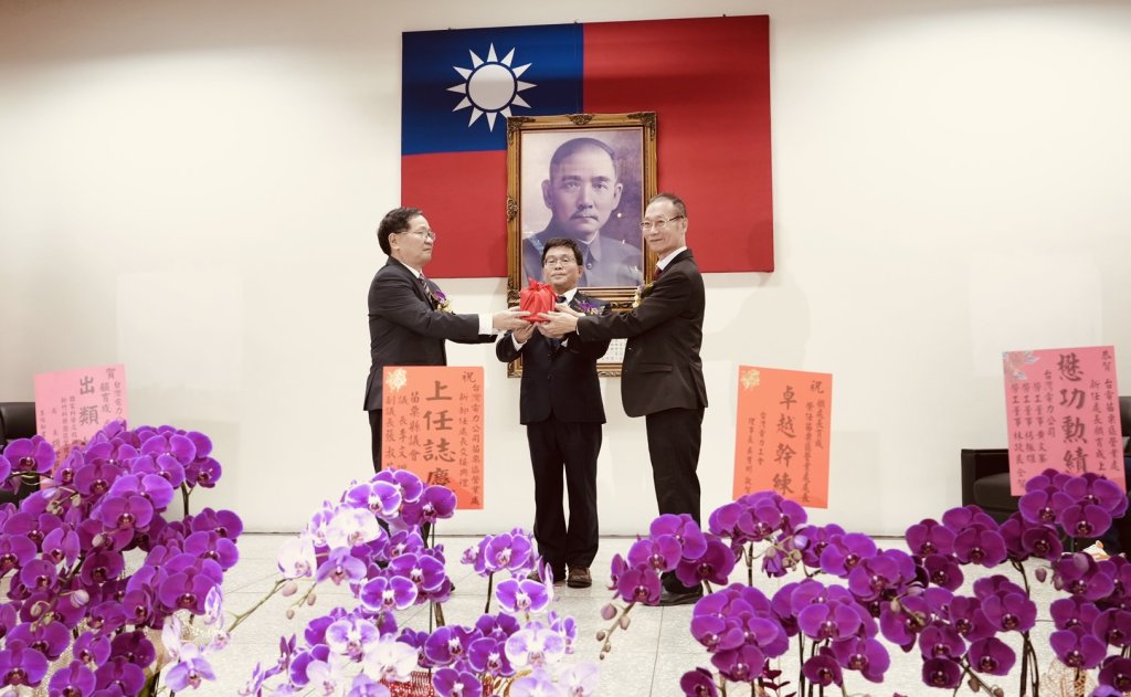 顧育成接任台電苗栗區處處長 持續守護穩定供電 邱華龍卸任功成身退