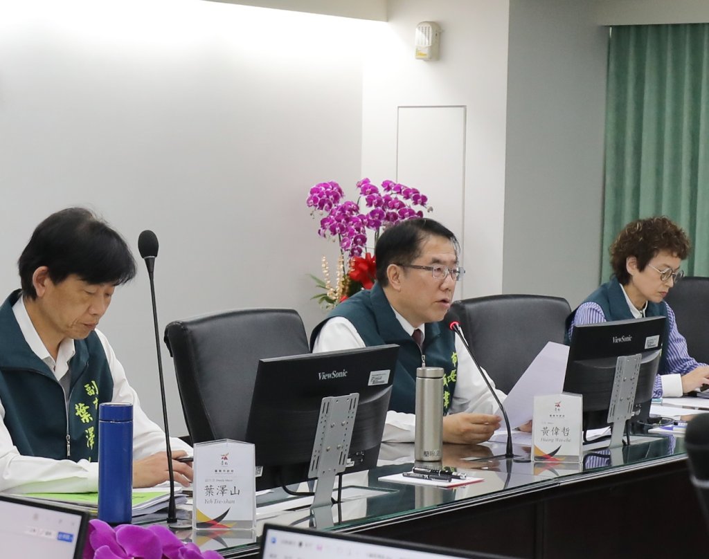 丹娜絲風災搶修本週可望全面復電 黃偉哲指示盡快協助受災屋頂鋪蓋帆布