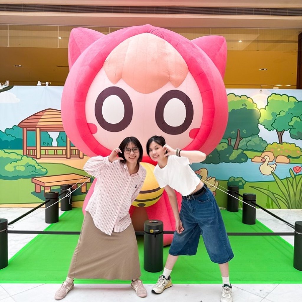 《茶里夜市—港仔眼中的台灣夜市》新光三越高雄左營店盛大登場  人氣插畫家「茶里」全台首展以用港仔幽默視角呈現台灣生活最具溫度與共鳴的台灣感性