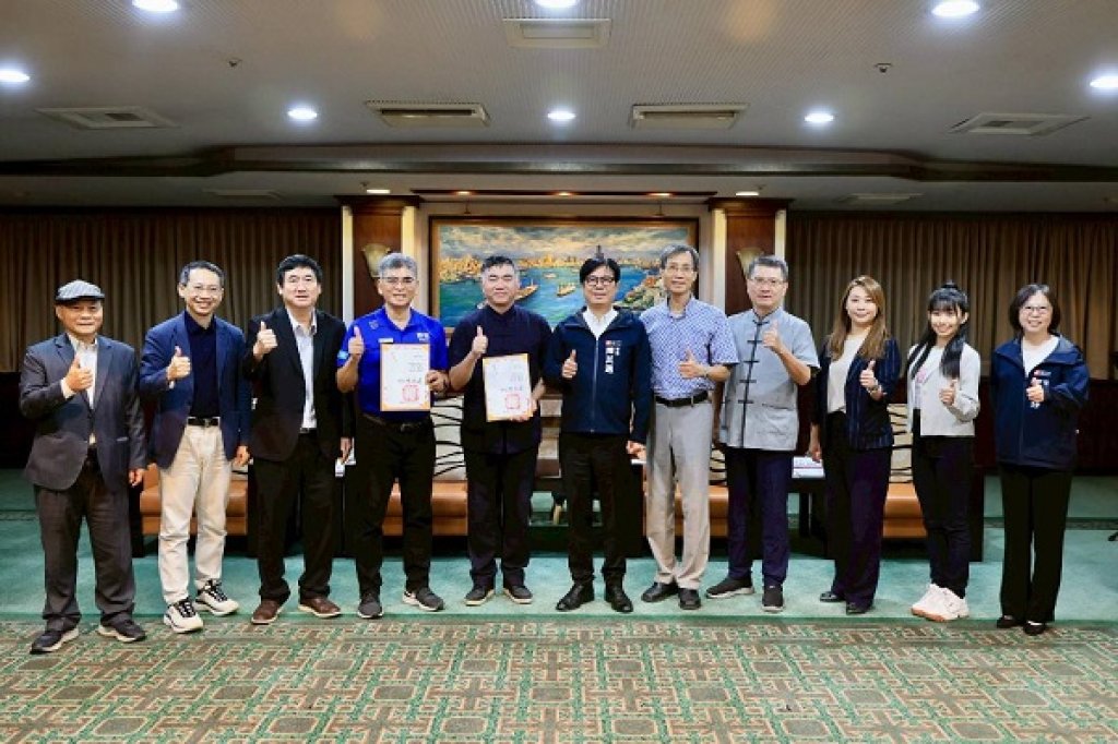 港都科技三三會、順發公益路跑活動結餘款 為弱勢兒童送暖