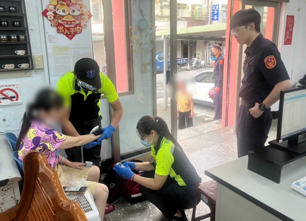 女子午休後身體不適求助警方  基第二分局暖警協助送醫脫險