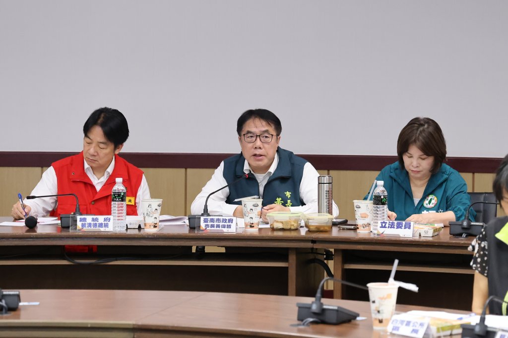 賴總統赴雲嘉南前進指揮所視察災後復原 黃偉哲感謝中央支持加速修繕