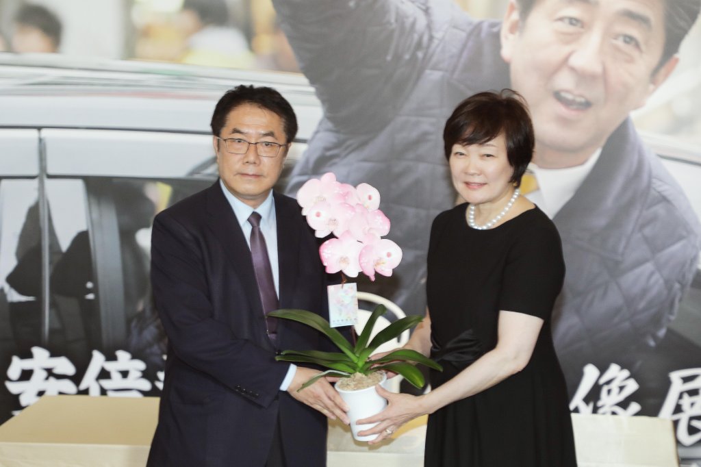 安倍昭惠拋磚引玉援助台南 黃偉哲: 跨越國界的真情 是我們走下去的力量
