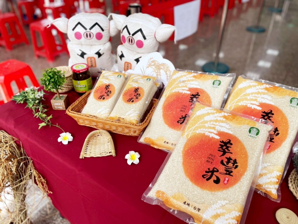 見証在地農民用心耕耘優質好米成果　新豐鄉農會114年稻米達人賽香米、非香米雙冠軍出爐