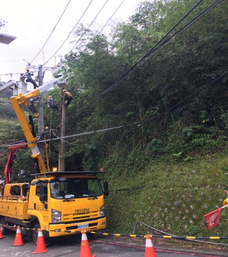 楊柳颱風過境土城、新店、石碇多處停電8/14日上午全數復電