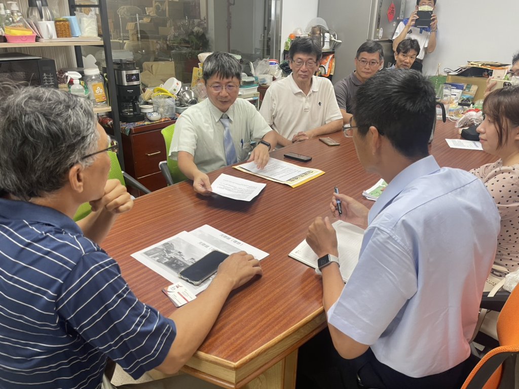 「搶救風神廟聯盟」前往台南市文化局 希望風神廟不要因為建商而改變原本風貌